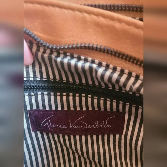 Gloria Vanderbilt Large Shoulder Bag Very Good Used Condition - Picture 6 of 6